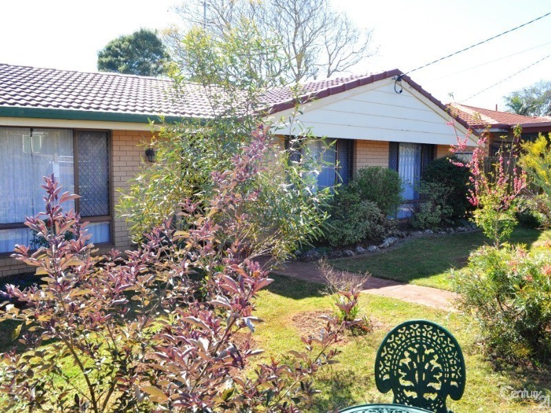 33 Hibiscus Drive, Centenary Heights QLD 4350