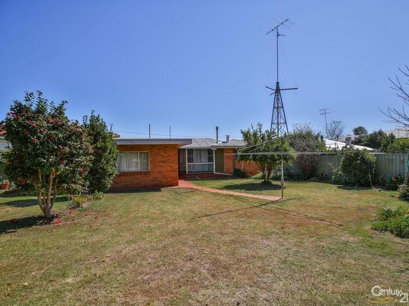778 Ruthven Street, South Toowoomba QLD 4350