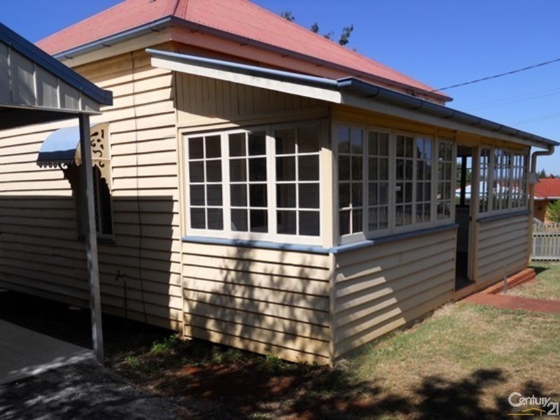 48  Ipswich Street, East Toowoomba QLD 4350