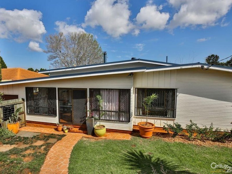 27 Rowbotham Street, Rangeville QLD 4350