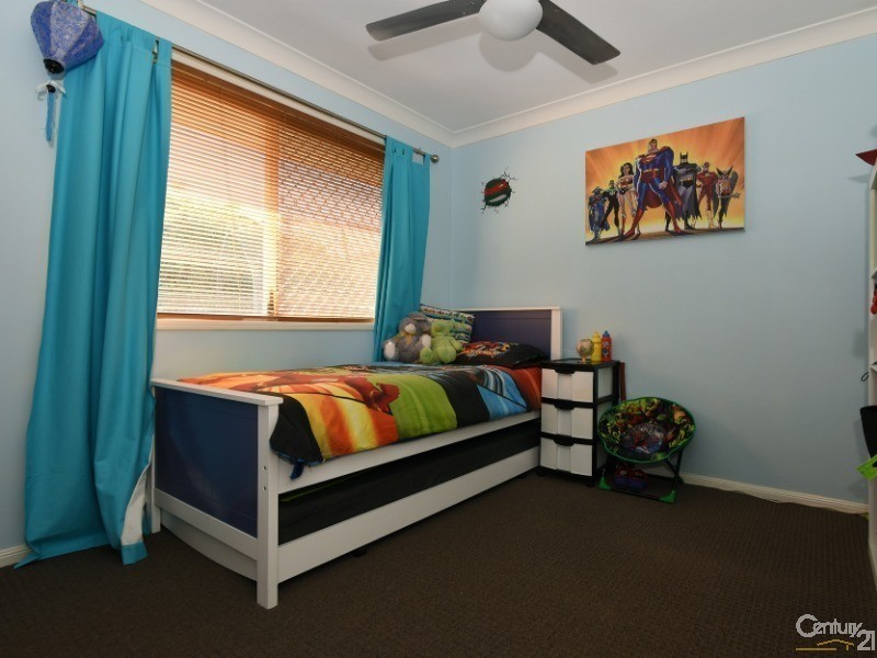 6 Biscay Crescent, Glenvale QLD 4350