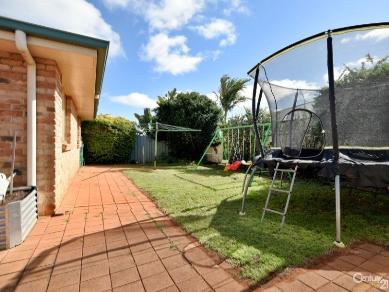6 Biscay Crescent, Glenvale QLD 4350