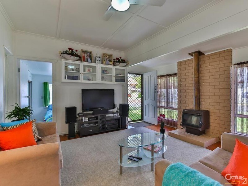 17 Albert Lane, Newtown QLD 4350