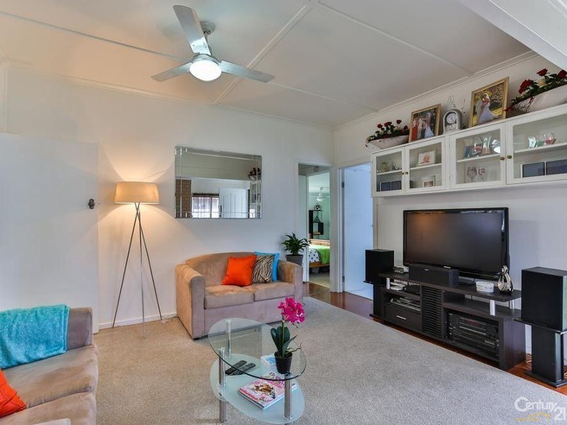 17 Albert Lane, Newtown QLD 4350