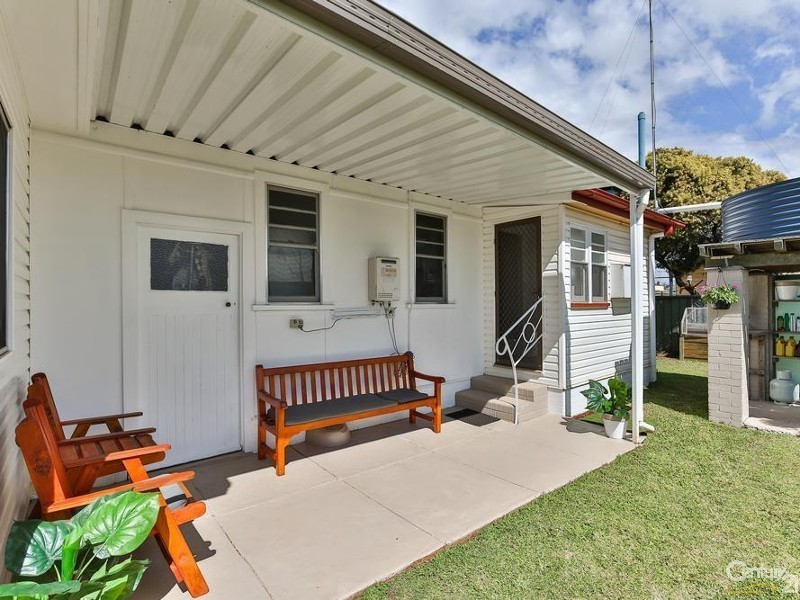 17 Albert Lane, Newtown QLD 4350