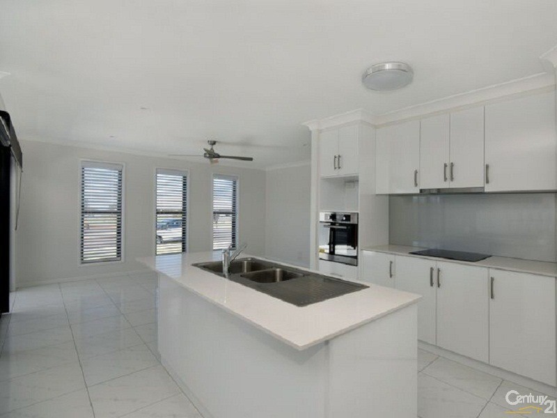 1/171 Nelson Street, Kearneys Spring QLD 4350