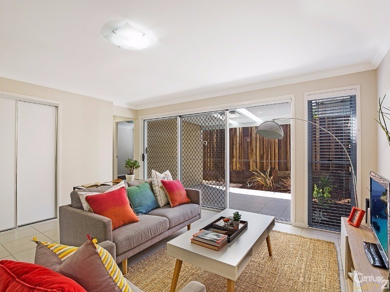 338 Hume Street, Centenary Heights QLD 4350