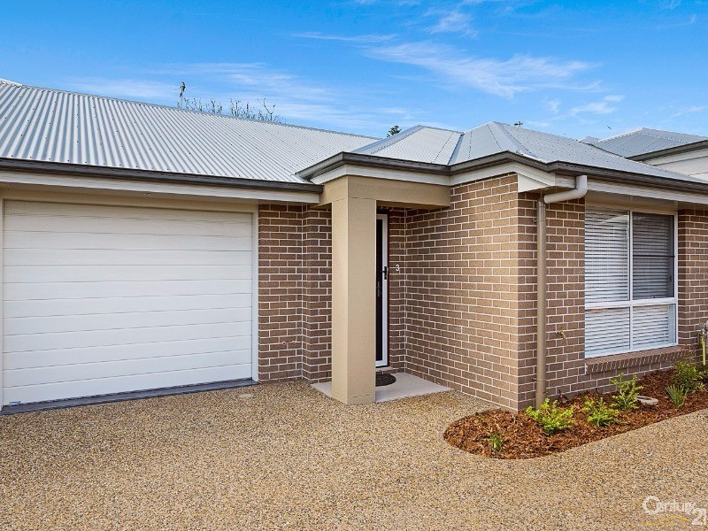 338 Hume Street, Centenary Heights QLD 4350