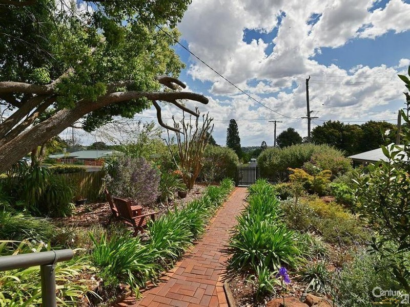 28 Hume Street, North Toowoomba QLD 4350