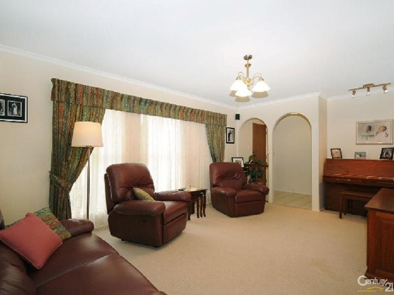 3 Carnation Court, Middle Ridge QLD 4350