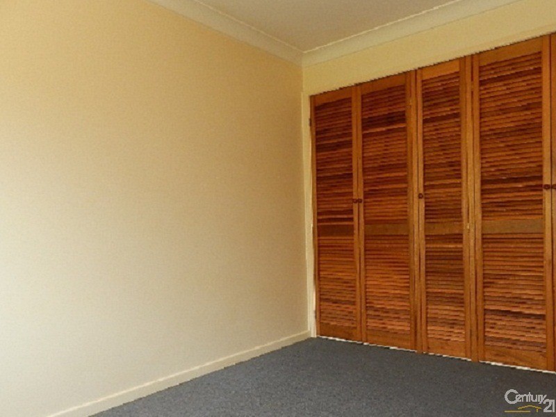 1/5 Amanda Drive, Centenary Heights QLD 4350