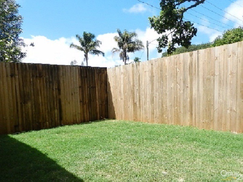 2/421  Tor Street, Newtown QLD 4350