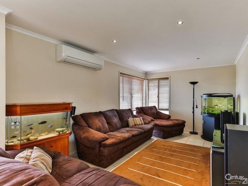 45 Stumm Street, Kearneys Spring QLD 4350