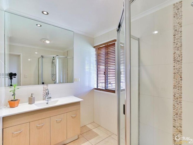 45 Stumm Street, Kearneys Spring QLD 4350