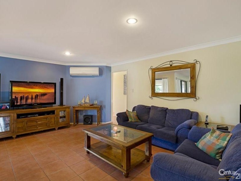 58 Barlow Street, Wilsonton QLD 4350