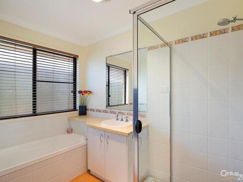 58 Barlow Street, Wilsonton QLD 4350