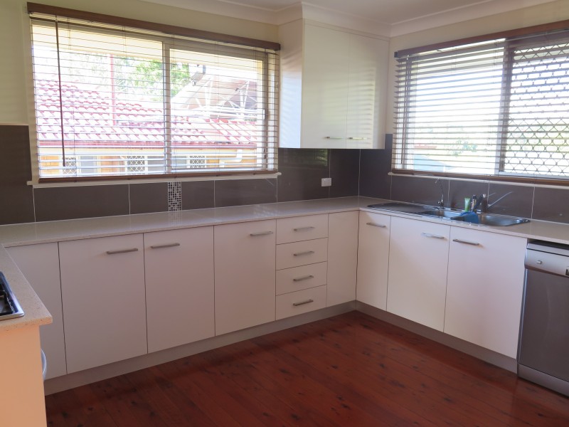 18  Catto Street, Centenary Heights QLD 4350