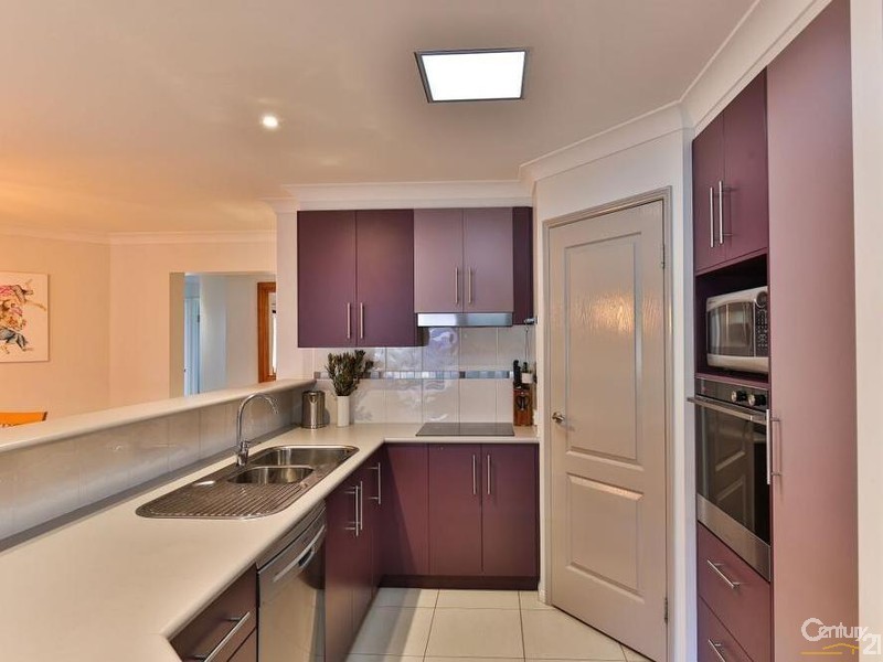 10 Wildcard Drive, Glenvale QLD 4350