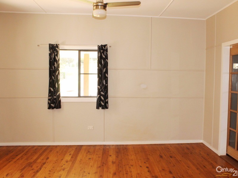 25  Hume Street, North Toowoomba QLD 4350