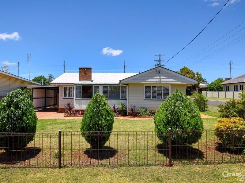 14 Butt Street, Harristown QLD 4350