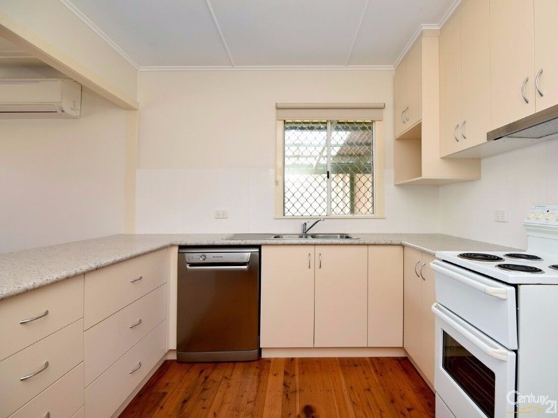 14 Butt Street, Harristown QLD 4350