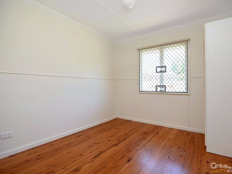 14 Butt Street, Harristown QLD 4350