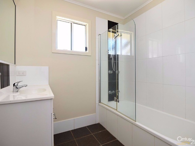14 Butt Street, Harristown QLD 4350
