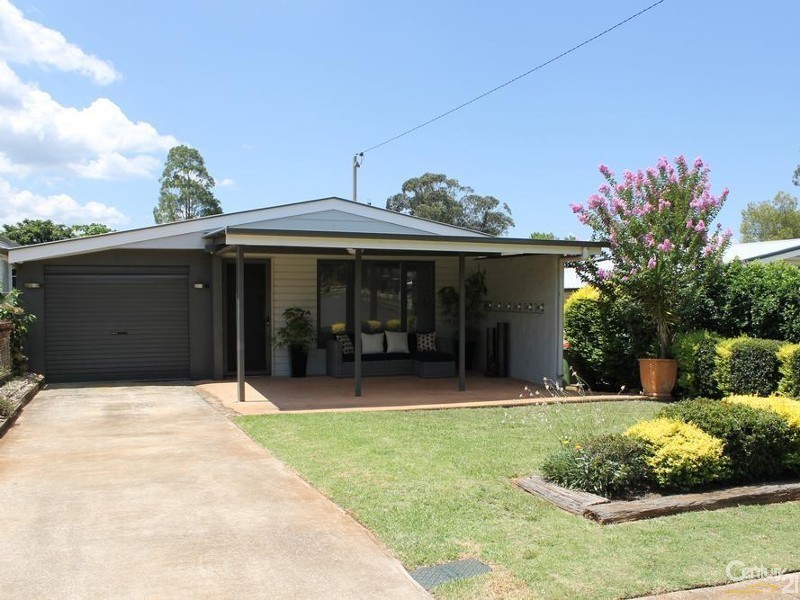 89 Long Street, South Toowoomba QLD 4350