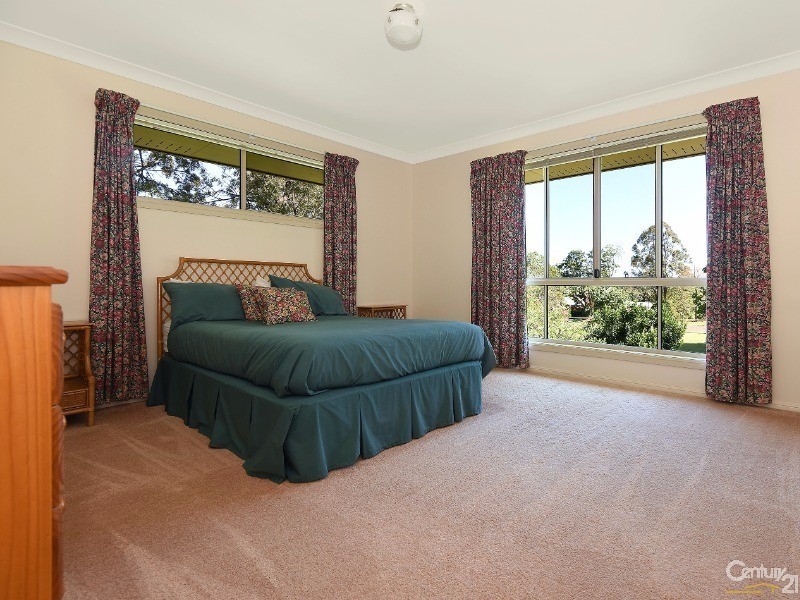 1 Bradys Road, Highfields QLD 4352