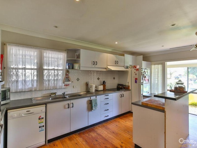 11 Perina Street, Wilsonton QLD 4350