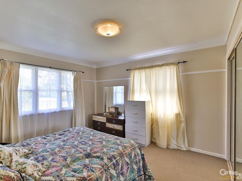 11 Perina Street, Wilsonton QLD 4350