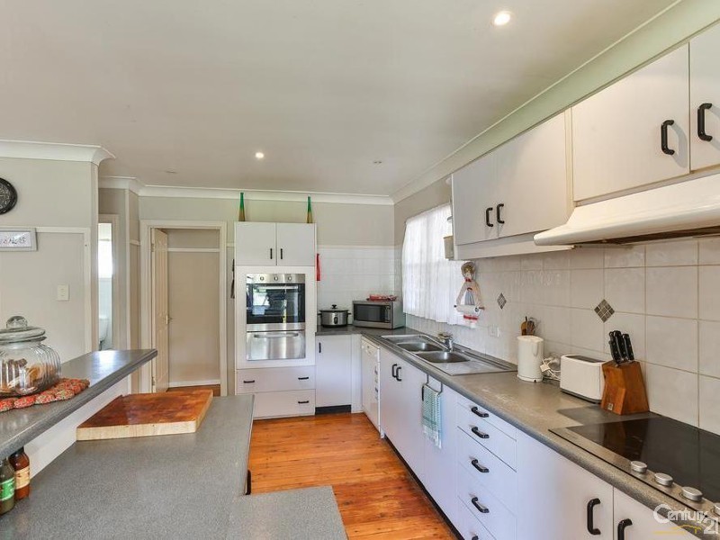 11 Perina Street, Wilsonton QLD 4350