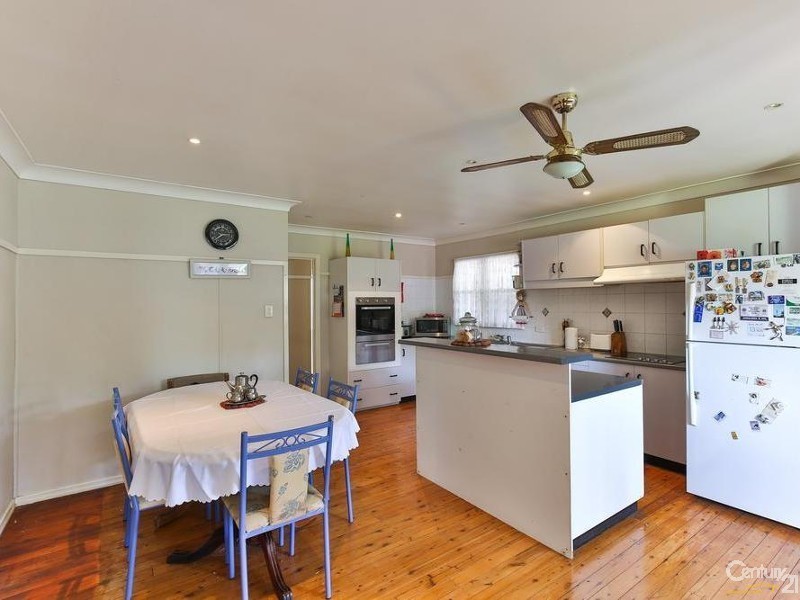 11 Perina Street, Wilsonton QLD 4350