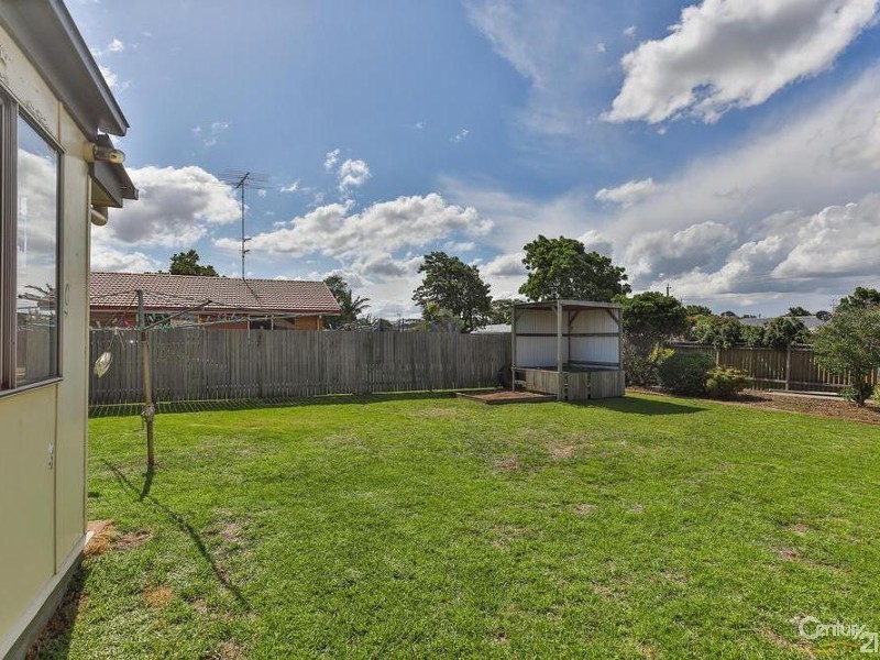 11 Perina Street, Wilsonton QLD 4350