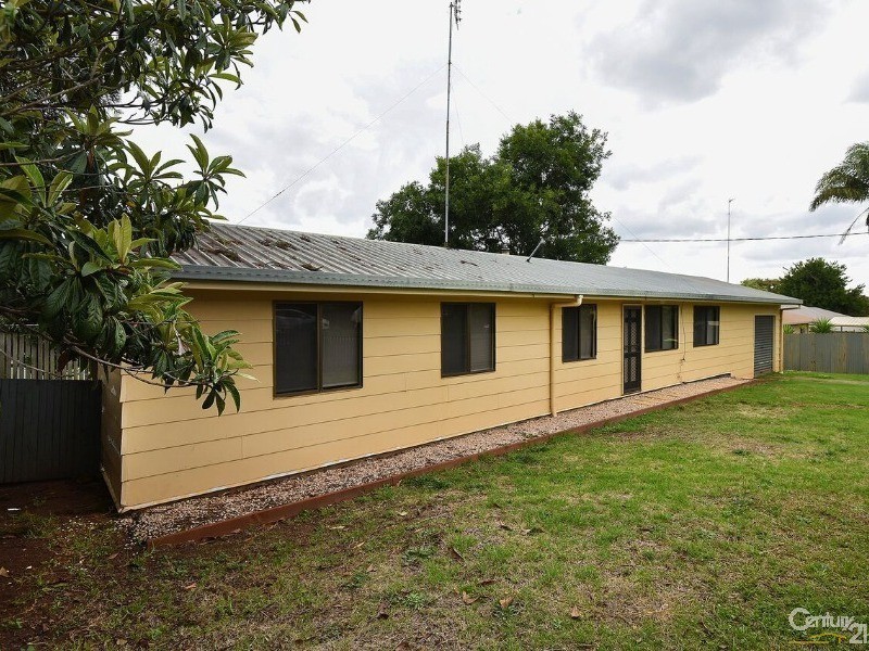 6 Boland Street, North Toowoomba QLD 4350