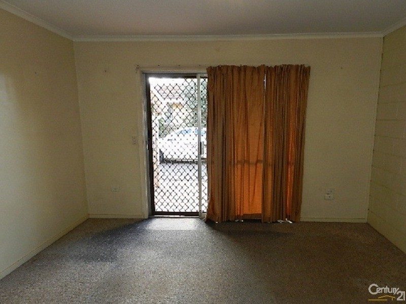 6/365 Margaret Street, Newtown QLD 4350