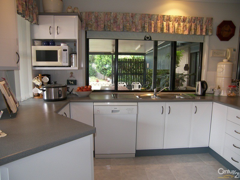 172  Spring Street, Middle Ridge QLD 4350