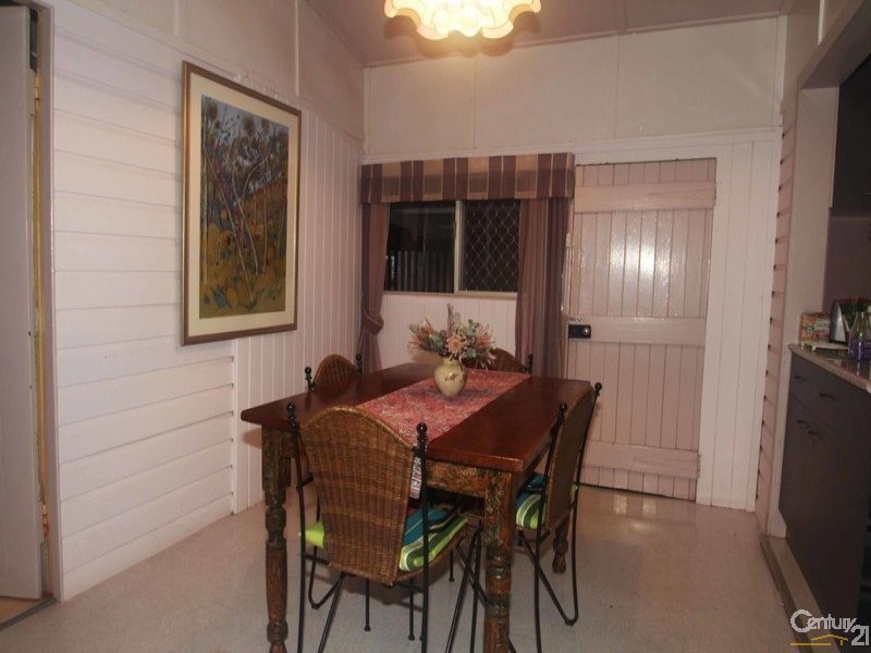 42 Hill Street, Toowoomba QLD 4350