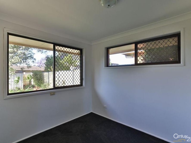 33 Hibiscus Drive, Centenary Heights QLD 4350