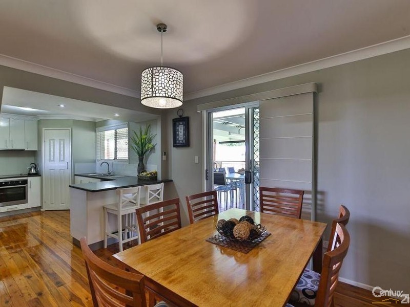 17 Smithfield Street, Harristown QLD 4350