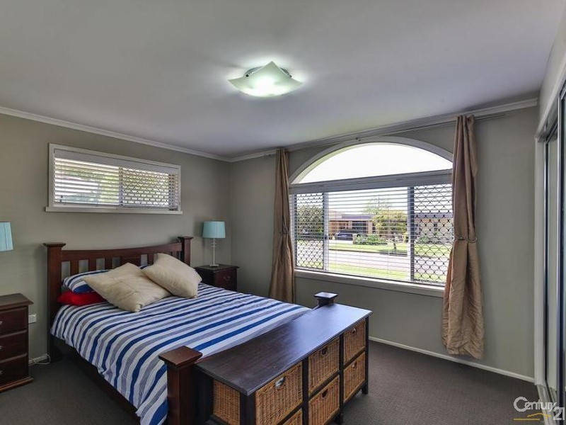 17 Smithfield Street, Harristown QLD 4350
