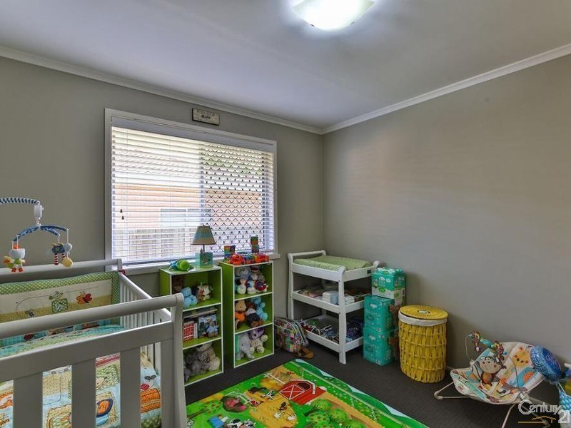 17 Smithfield Street, Harristown QLD 4350