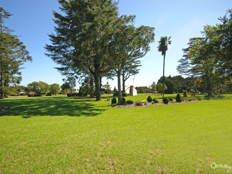 8 Cheviot Street, Harristown QLD 4350