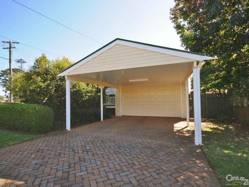 8 Cheviot Street, Harristown QLD 4350