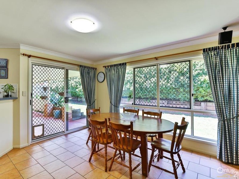 6 Mengel Court, Middle Ridge QLD 4350