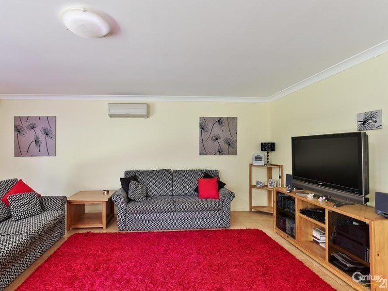 6 Mengel Court, Middle Ridge QLD 4350