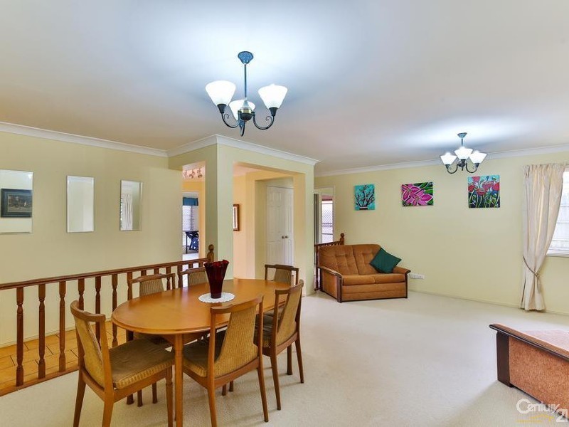 6 Mengel Court, Middle Ridge QLD 4350