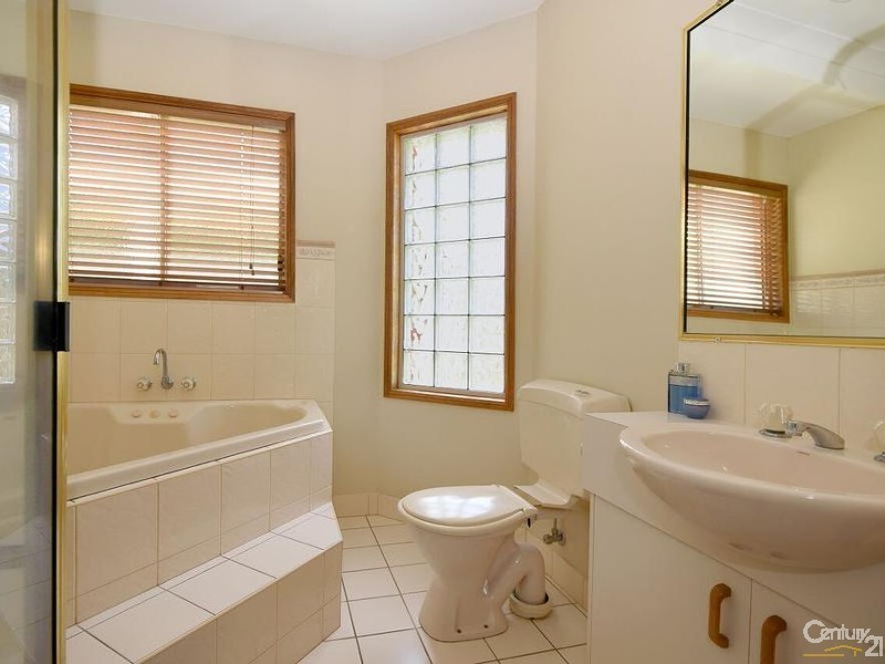 309 Ramsay Street, Middle Ridge QLD 4350