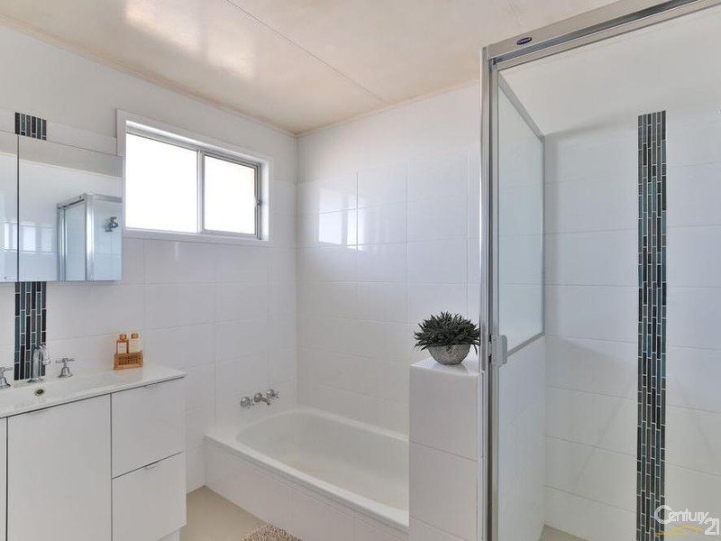 11 Weller Street, Rangeville QLD 4350