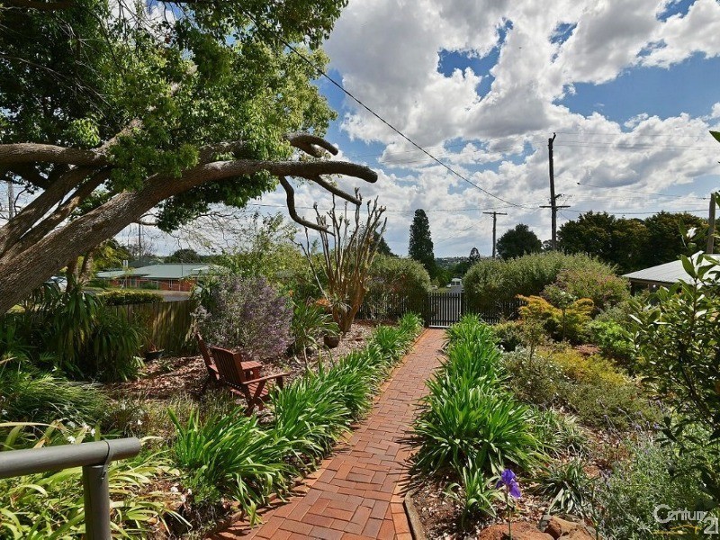 28 Hume Street, North Toowoomba QLD 4350